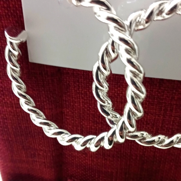 NEW Nine West stainless steel earrings silver 2"L - Picture 4 of 5